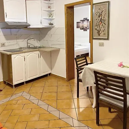 Arlind's Apartment *