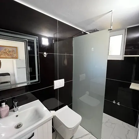Arlind's *